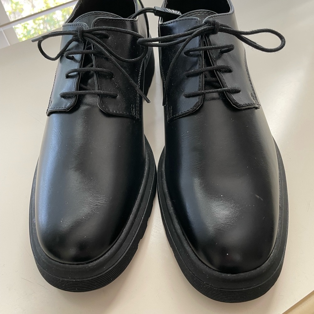 Classic Black Women's Oxford Shoes